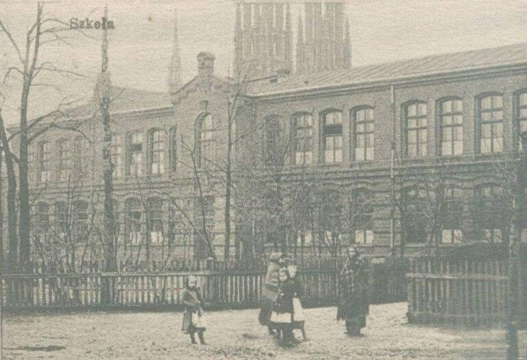 Foto 1 Nowa Szkoła Fabryczna, ok. 1910 r