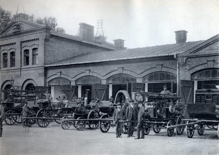 Foto 2 Wozownia straży ogniowej, ok. 1900