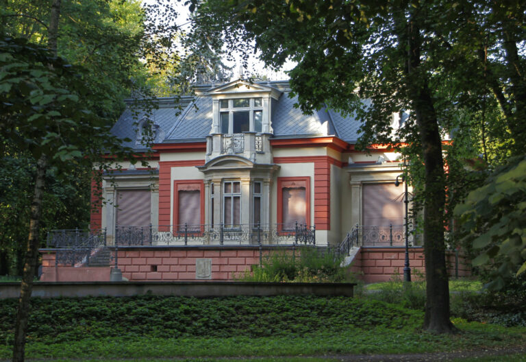 Willa Dittricha od południowego zachodu
