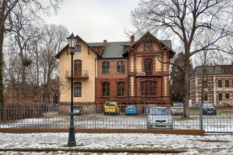 Willa Haupta zimową porą