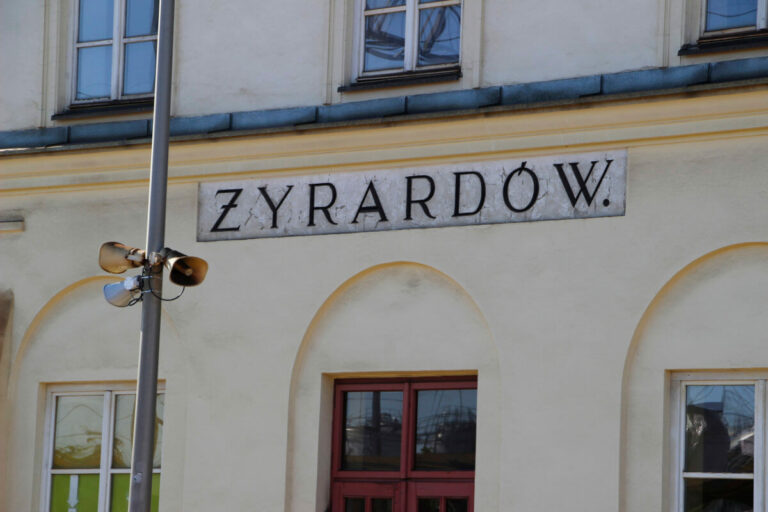 Tablica z nazwą miasta